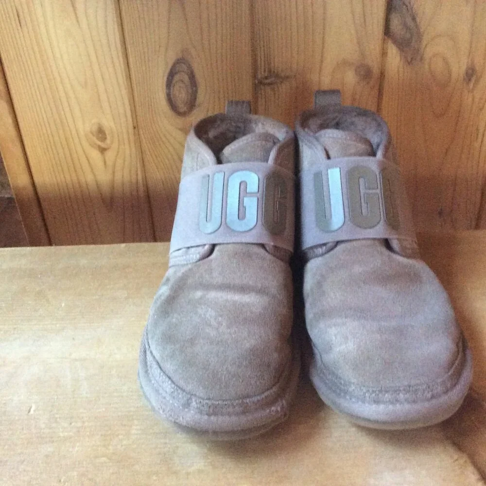 UGG Neumel ll Graphic Tan Womens Chukka Boots Size 7